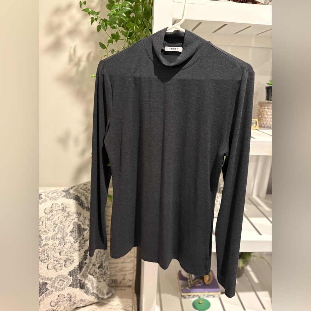 AYR Women's Black Long Sleeve Jersey Top
